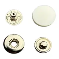 Кнопка пластиковая для одежды (сумок) 12 мм Белая